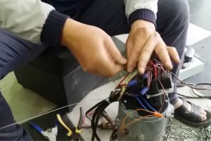 Hướng dẫn tìm thợ sửa cửa cuốn rẻ nhất Hà Nội